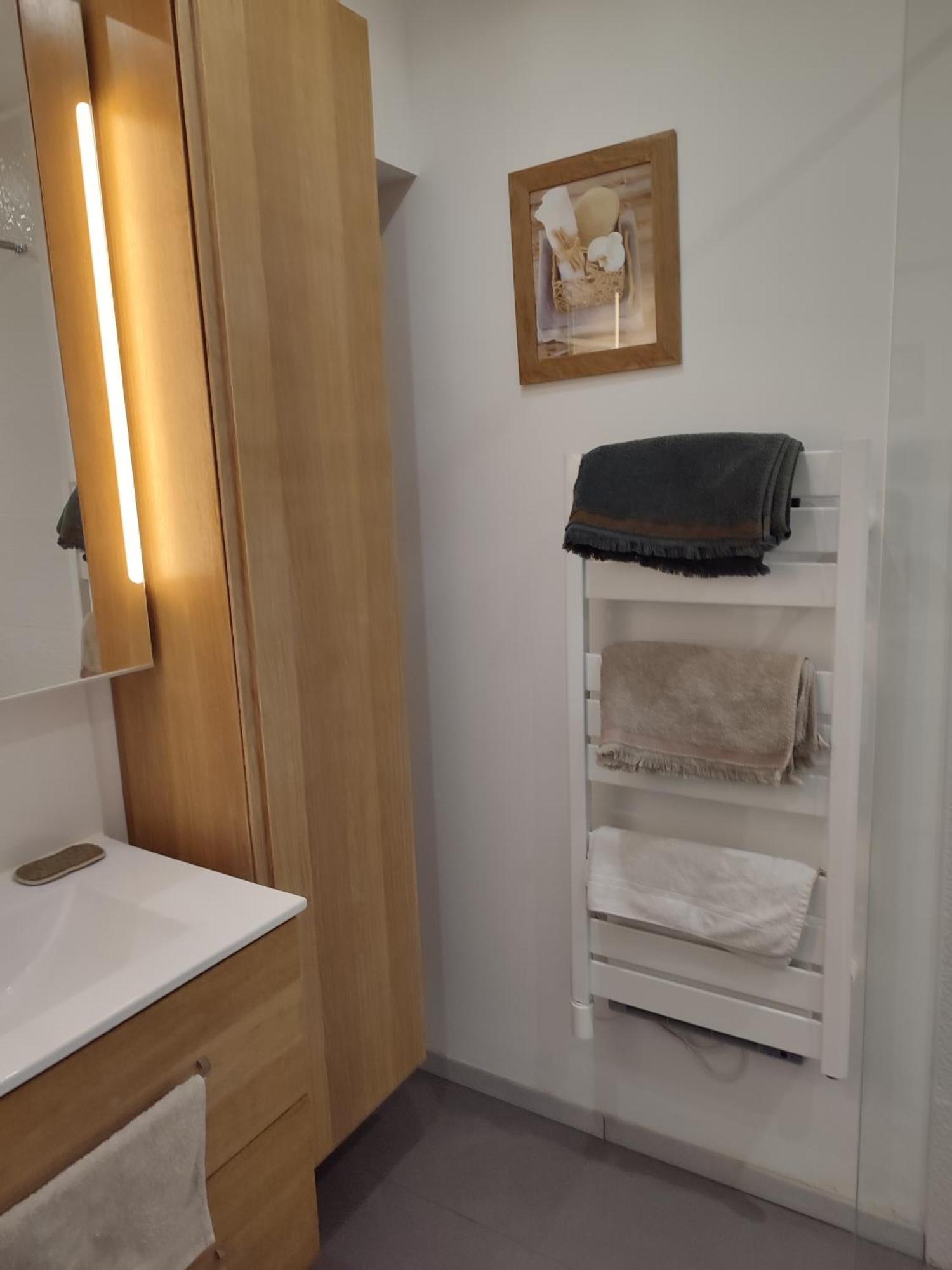 Studio Beauvais Homestay *